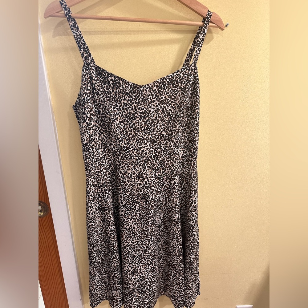 Old Navy leopard print mini dress
